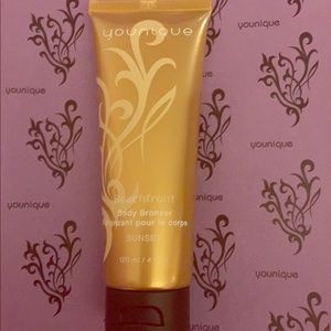Younique Beachfront Body Bronzer